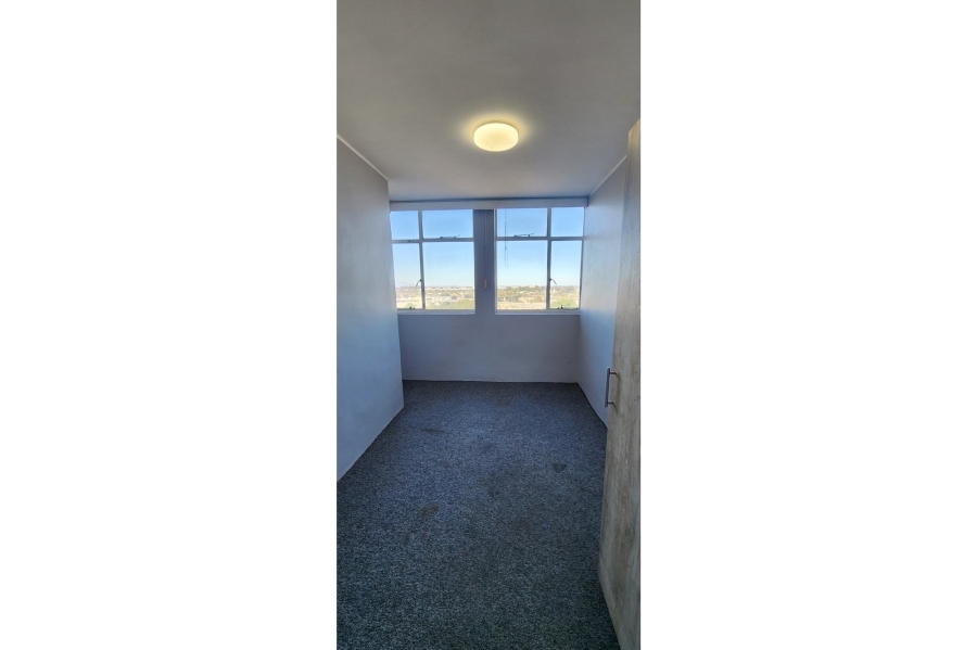 3 Bedroom Property for Sale in Bellville Central Western Cape